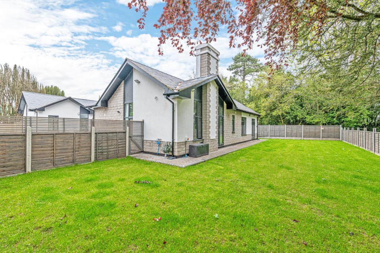 Holiday home Family And Dog Friendly Luxury 3 Bed - With Hot Tub *
