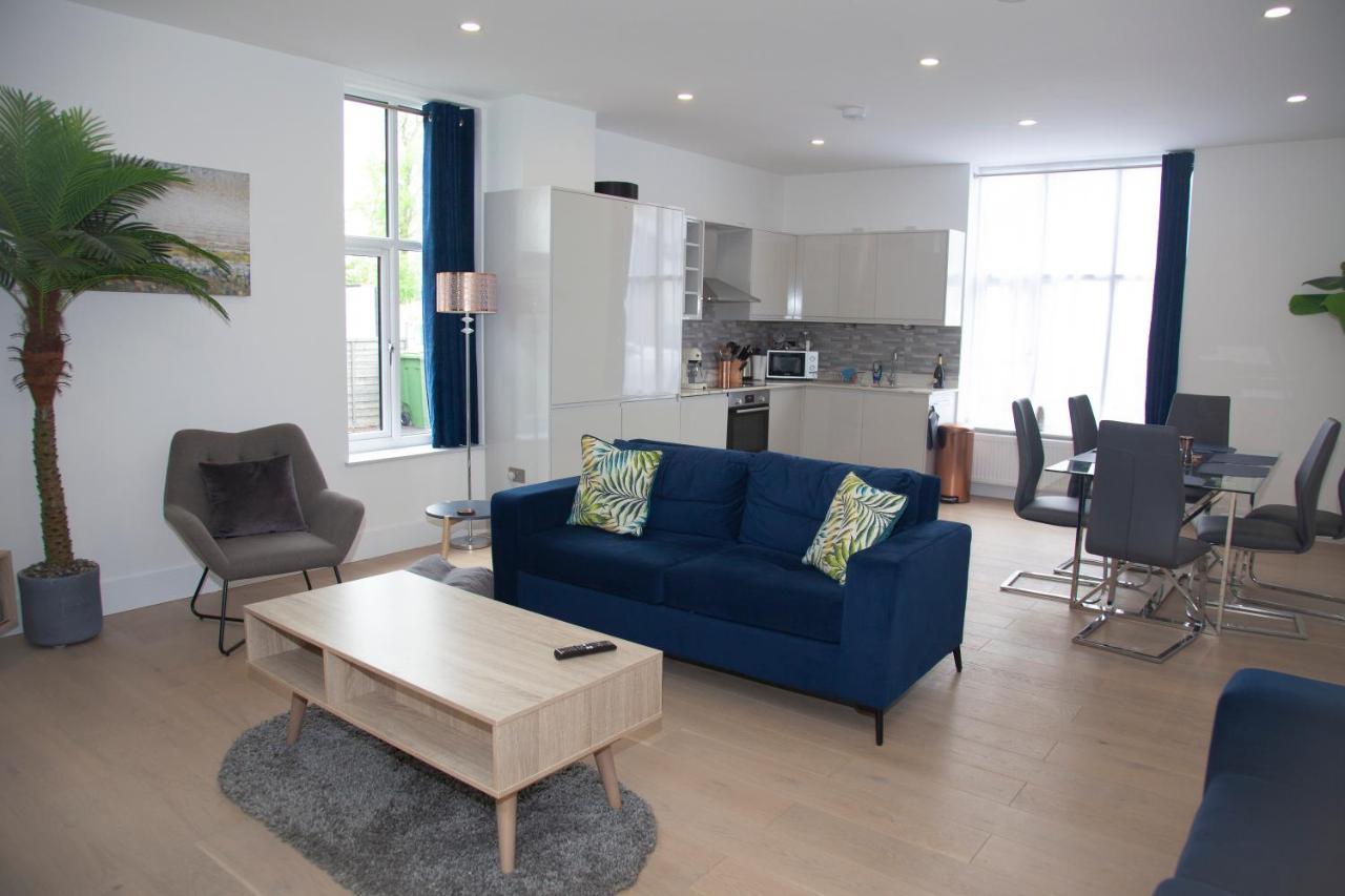 Family And Dog Friendly Luxury 3 Bed - With Hot Tub Holiday home